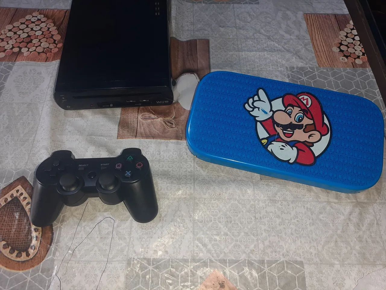 Nintendo Wii U unlocked and comes with 1 controller64318473892866122