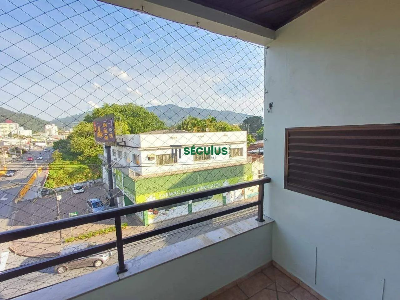 Amplo apartamento para locação no bairro Jaraguá Esquerdo  excelente localização! - Foto 3