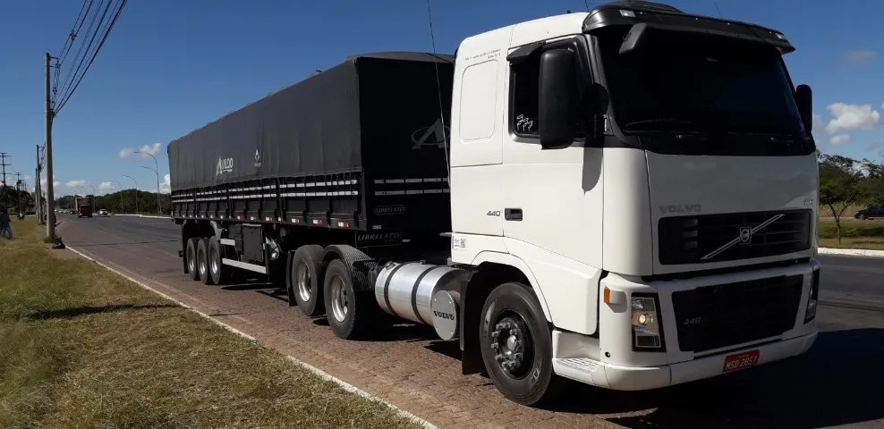 VOLVO FH 440 6X2 T