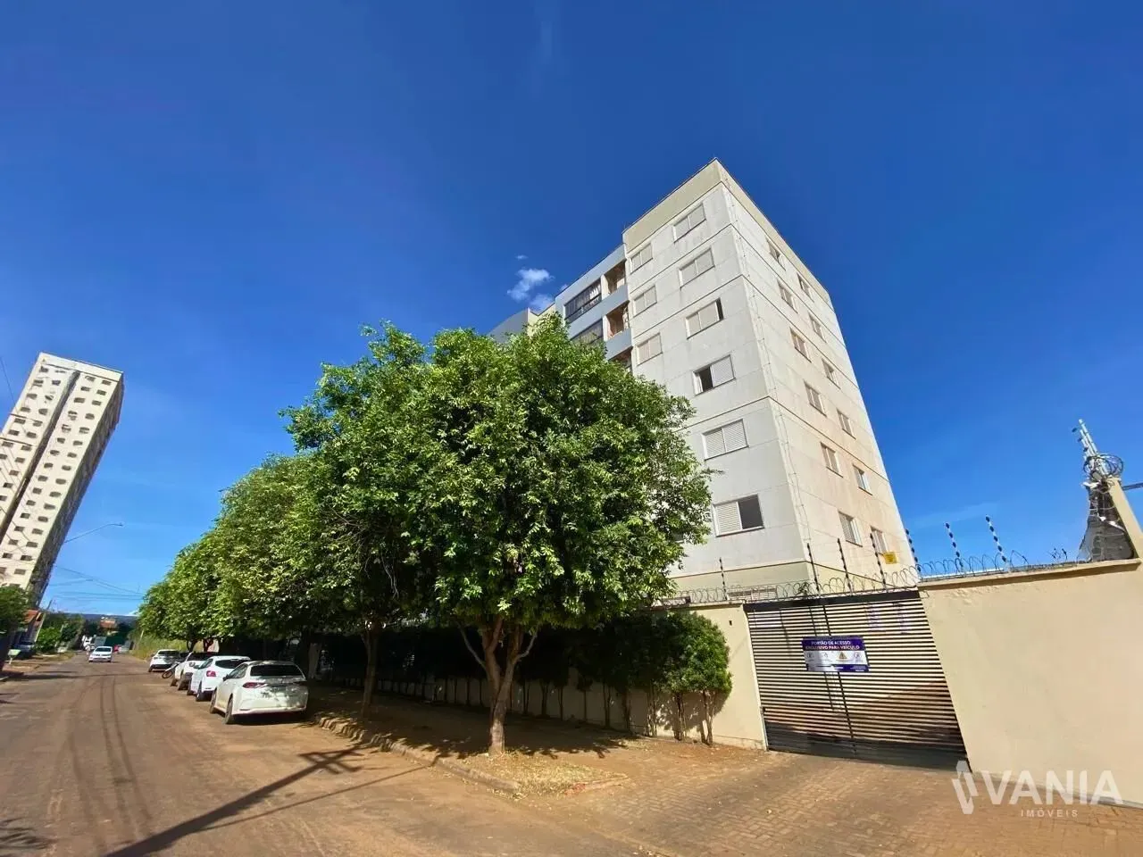 Apartamento para alugar c/ 3 Quartos sendo 1 Suíte