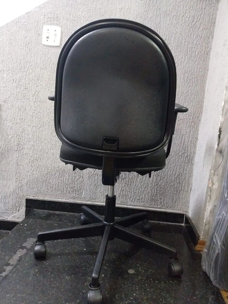 Cadeiras de Escritório Giroflex modelo Polytrop - Foto 3