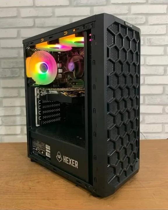 PC GAMER CORE I5 9500 / RX 580 8GB / 16GB DDR4 / SSD 256GB. ACETO CARTAO/GARANTIA