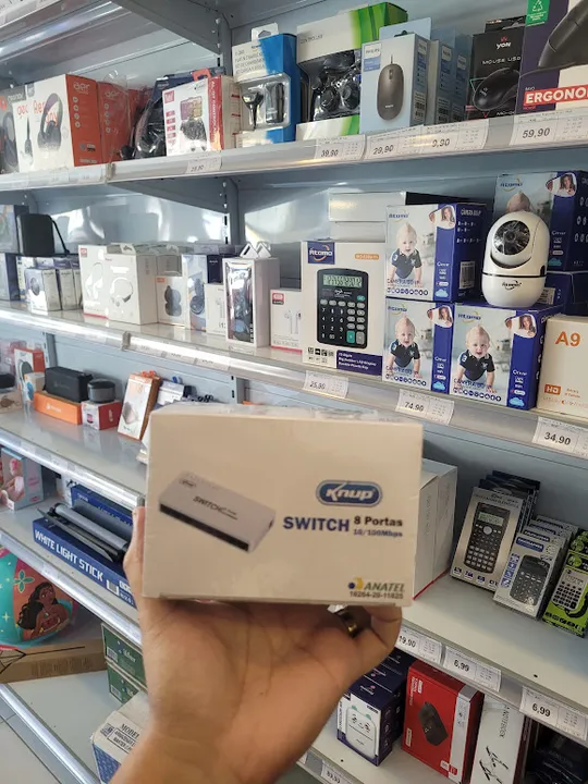 SWITCH HUB COM 8 PORTAS RJ45 KP-E08B- Loja Mega Tudo