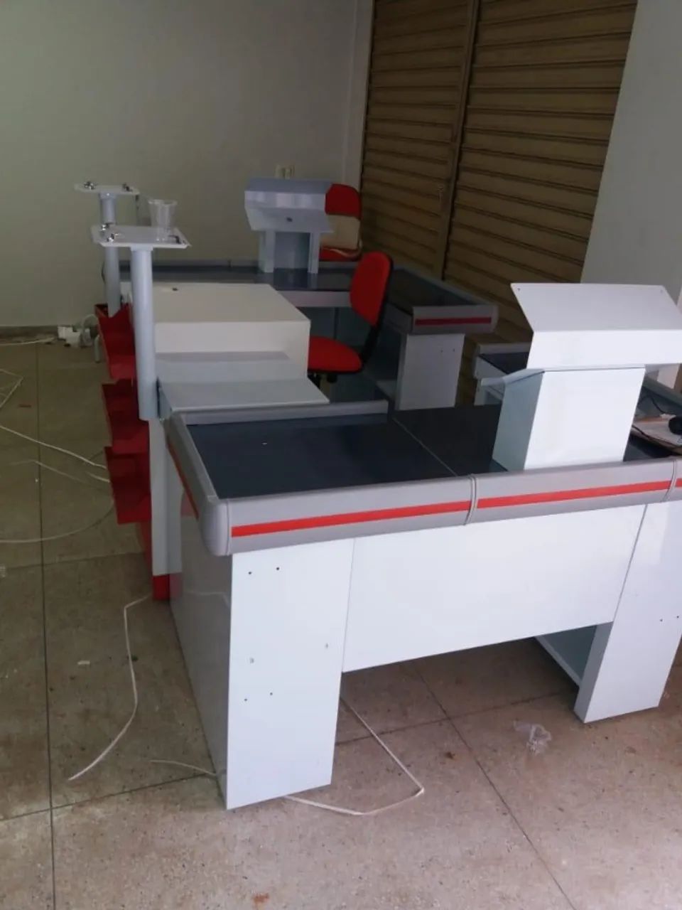 gondolas comercial    check                                 - Foto 3