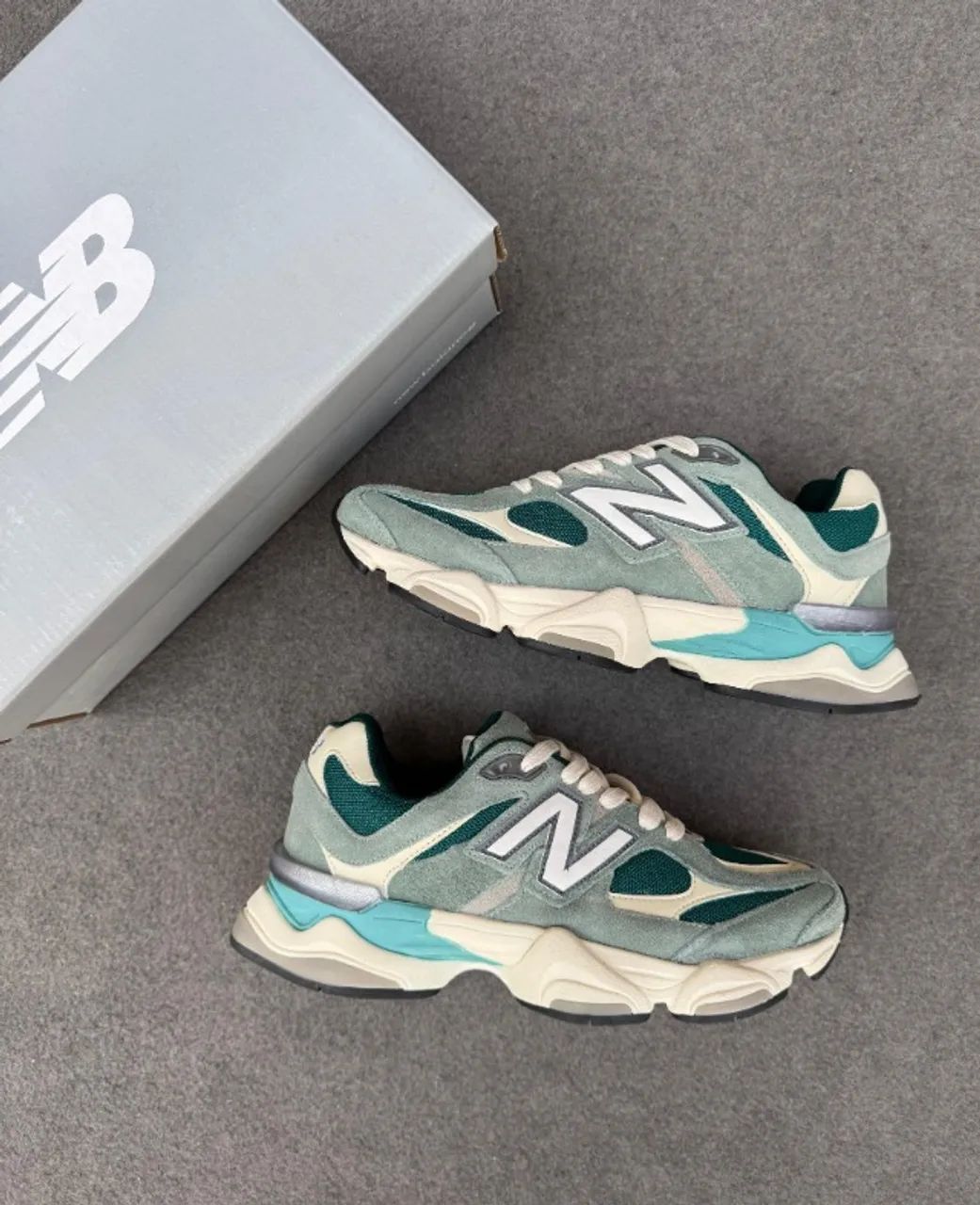 Tênis New Balance 9060 Verde Masculino Couro 