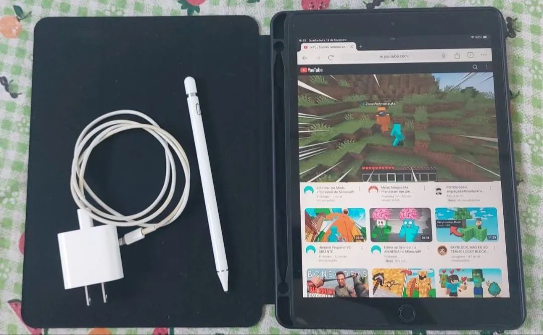 iPad 8 32GB com Apple Pencil e Carregador