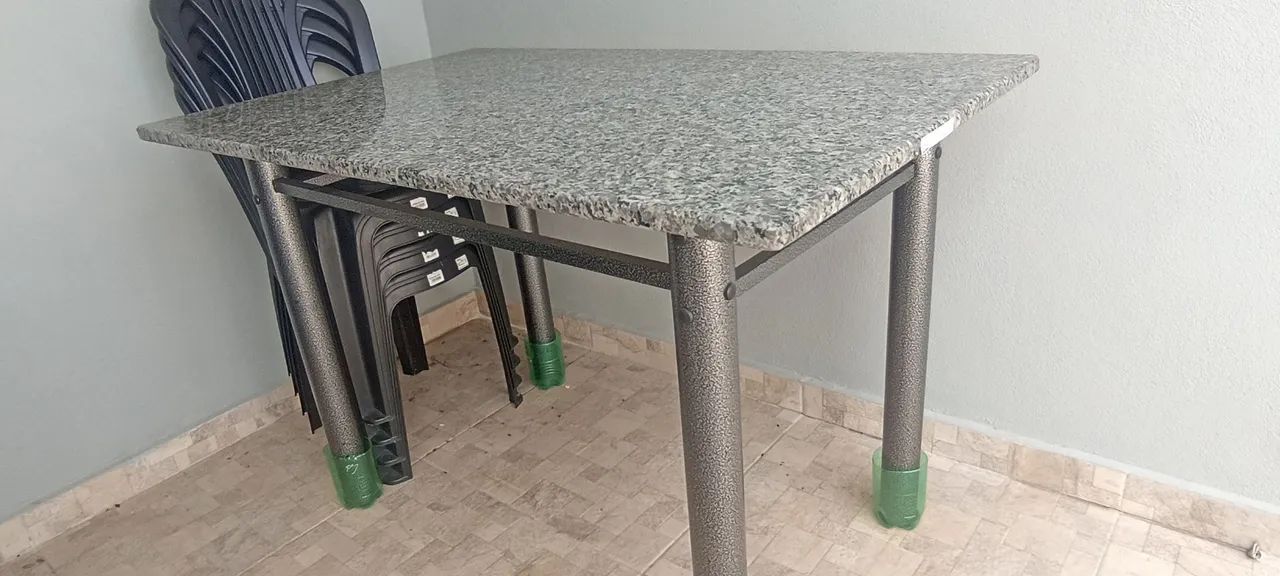 Mesa de cozinha 64374837199617123