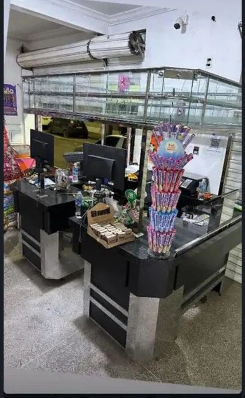 Caixa de Supermercado Completa