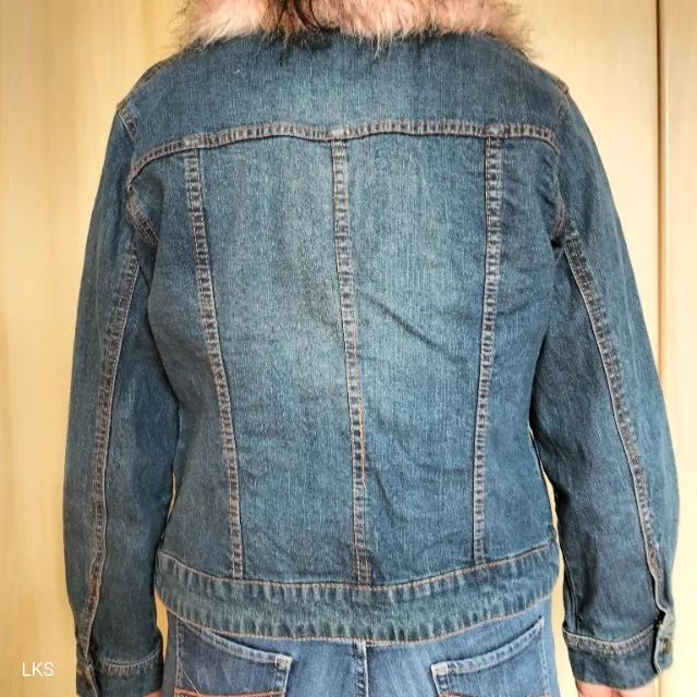 Jaqueta Jeans com Pelúcia - Foto 3