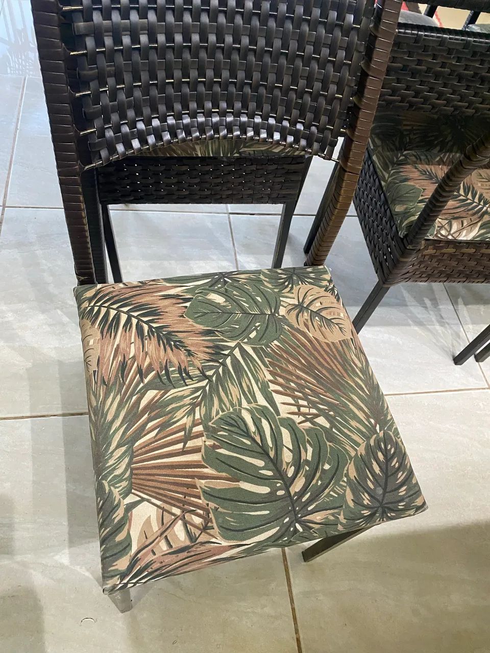 Mesa com 6 cadeiras - Foto 3