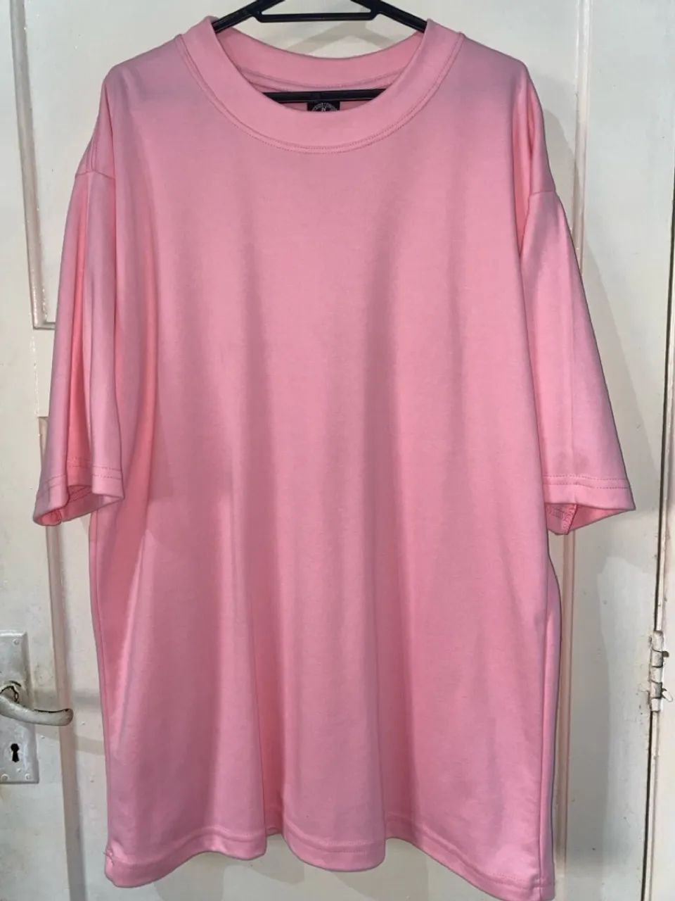 Camiseta Oversized Rosa G nova - Foto 4