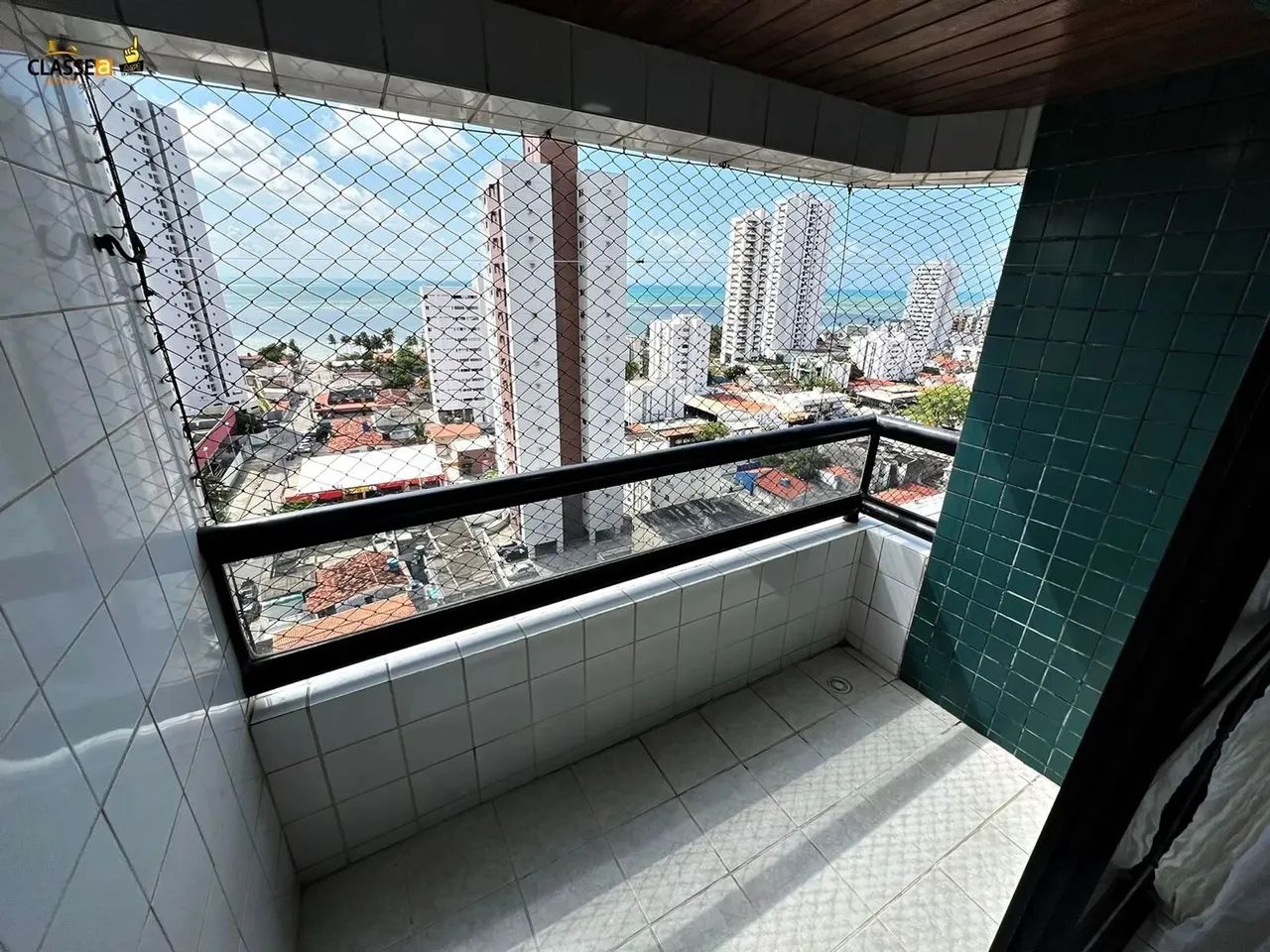 Apartamento com Vista Mar Nascente Andar Alto 3 Quartos 2 Vagas em Candeias