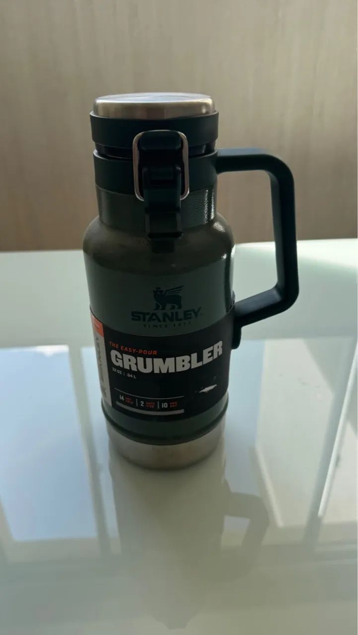 GARRAFA TERMICA STANLEY - GROWLER TÉRMICO CLASSIC HAMMERTONE GREEN | 0.94L - Foto 2