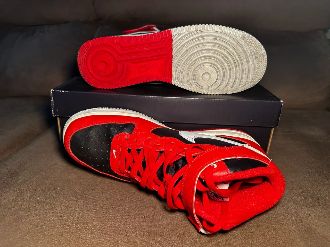 Tênis Nike air force 1 mid Chicago bulls - Foto 2