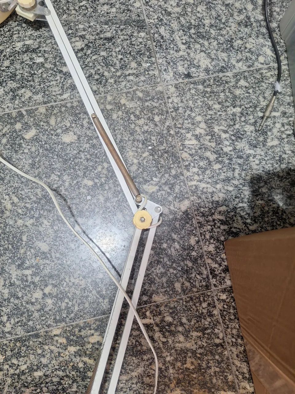 Luminária com Lupa para Procedimentos - Foto 3