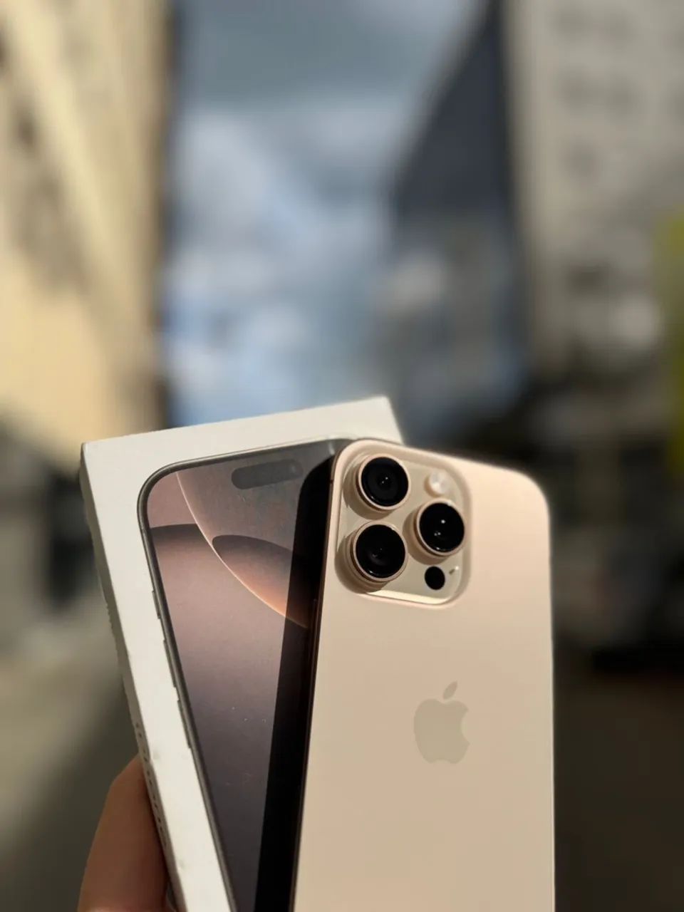 iPhone 16 Pro com 11 meses de garantia Apple  - Foto 3