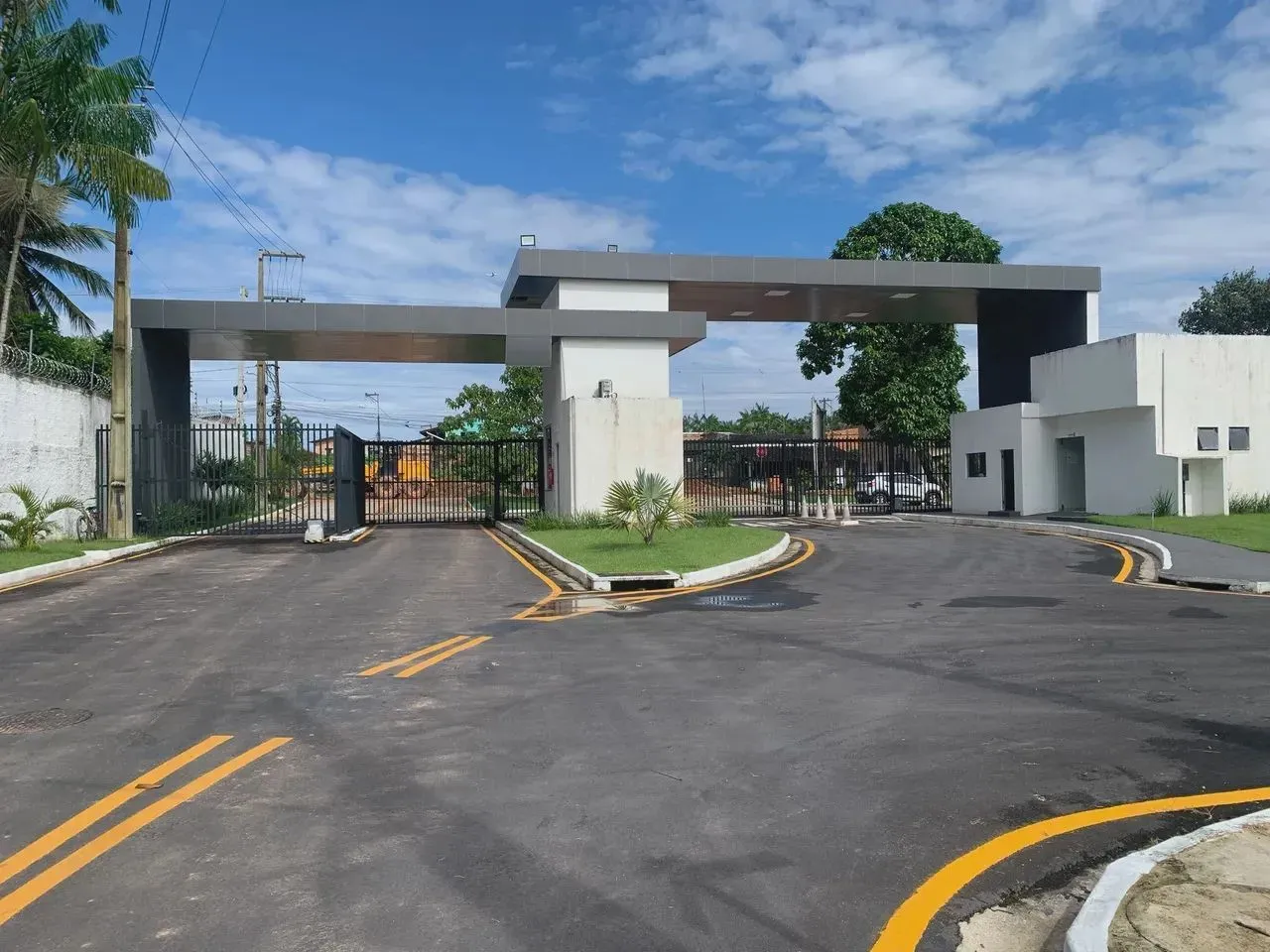lote de terreno no condomínio Quinta Das Orquídeas para venda possui 164, m²