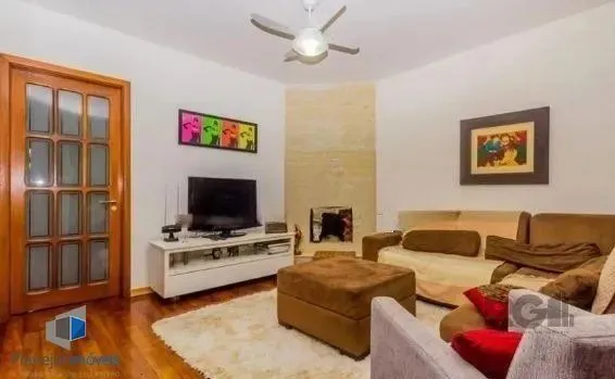 Casa com 7 Quartos e 6 vagas à Venda, 470 m² no Bairro Petrópolis