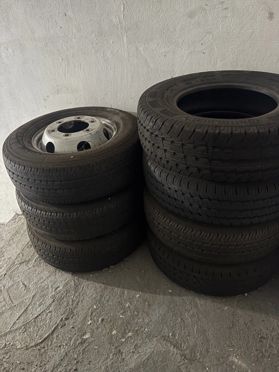 Jogo de Pneus para Caminhão Aro 16 Vw6.160