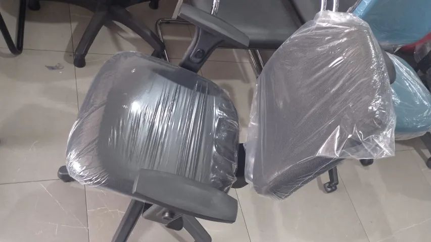 Cadeira de Escritório Flexform Modelo diretor Back 3 - Foto 4