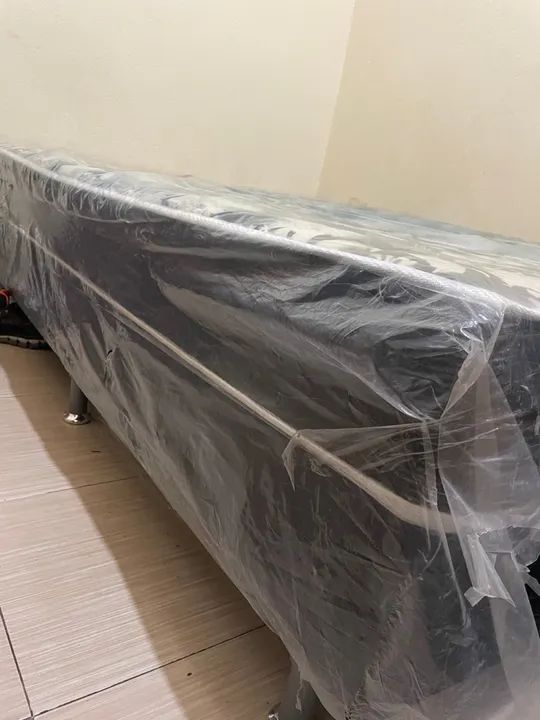 Cama Box Padrão com colchão em ótimo estado - Foto 5