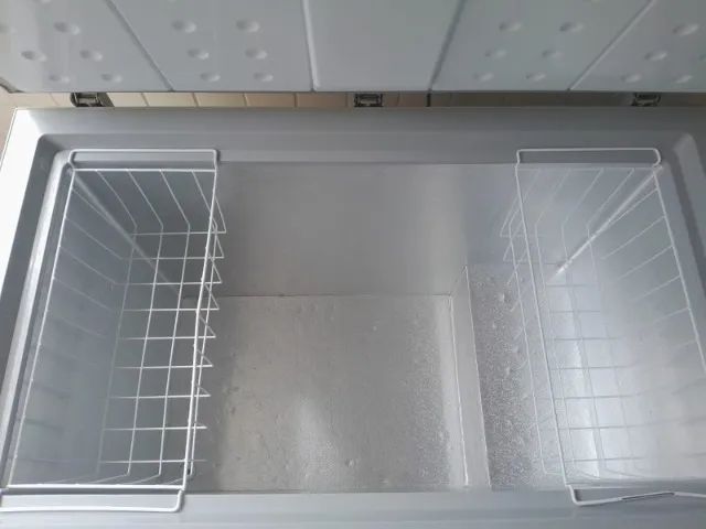 Vendo Freezer Vertical 220V - Foto 3