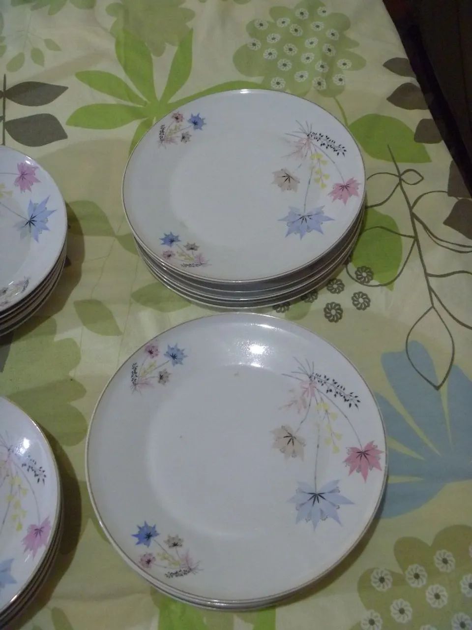 Jogo de Jantar Antigo - Porcelana Real 39  Peças - Foto 2