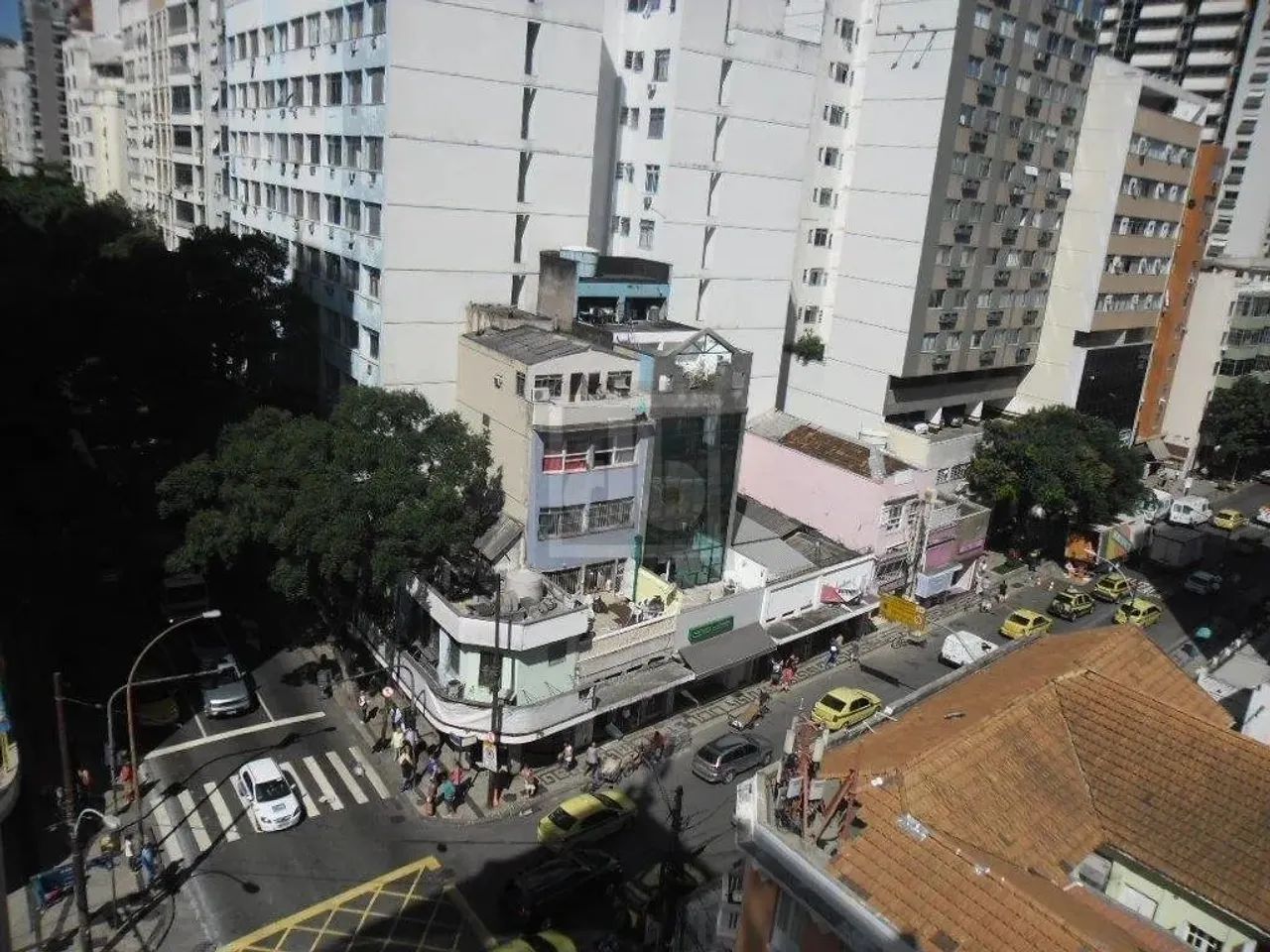 Copacabana - Colado Metrô - Andar alto - Sol da manhã - Conjunto 2 salas - Recepção - Copa - Foto 4