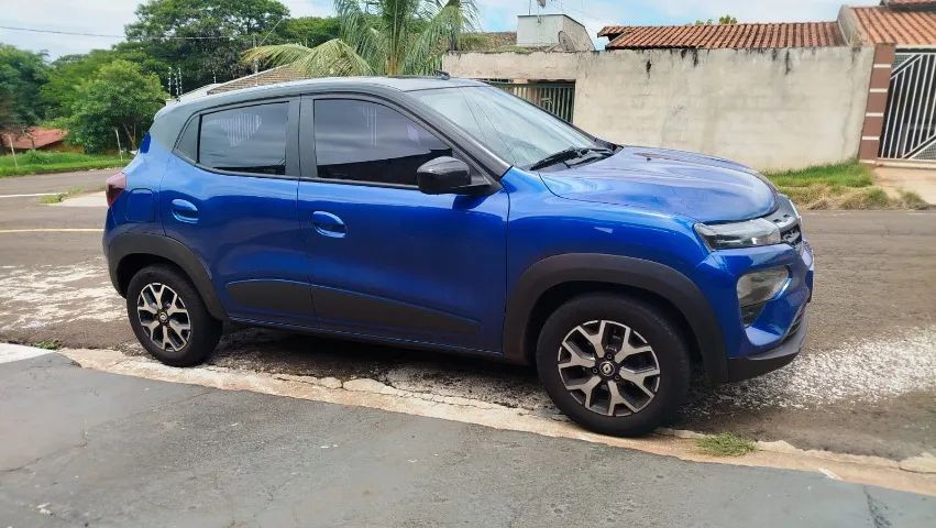 Kwid Intense 2023 - Abaixo Fipe
