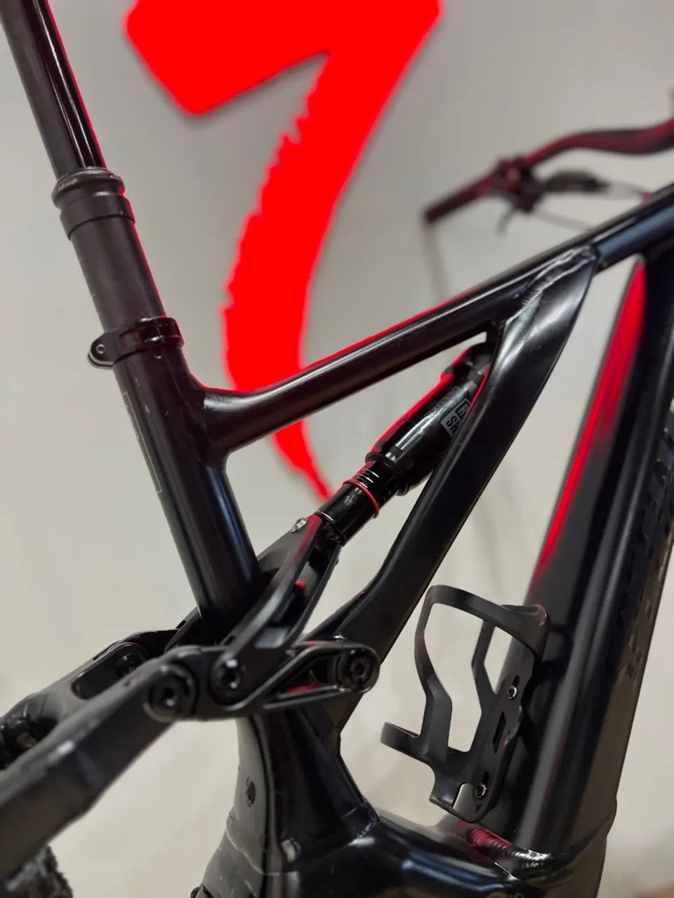 Specialized E-bike Turbo Levo 2024 R$28.500 - Foto 2