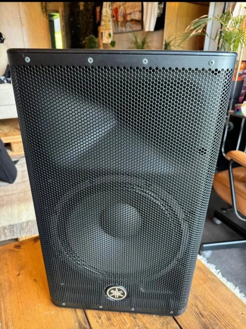 Yamaha DXR12 MKII Caixa 12" + capa original SPCVR-1201