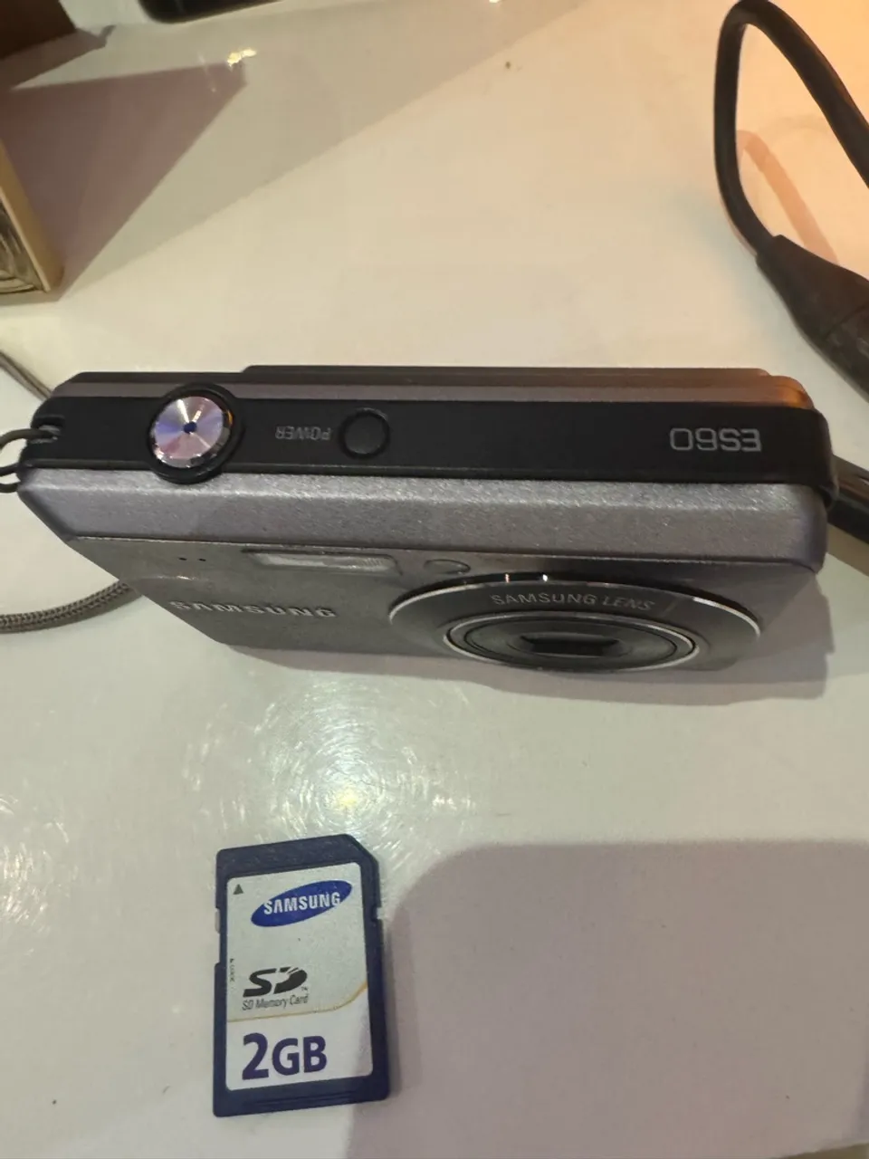 Câmera Digital Samsung ES60 + Cartão SD 2GB