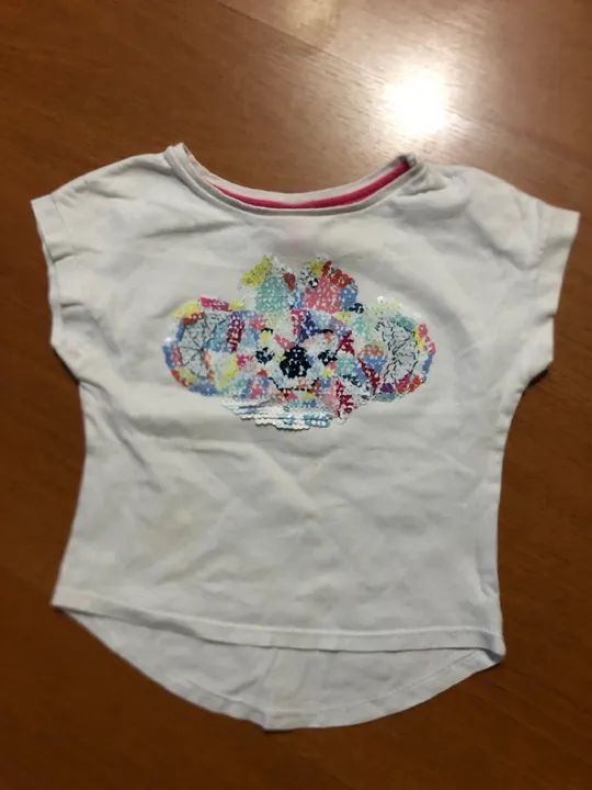 camiseta/blusinha Lilica 12-18 meses com lantejoulas 