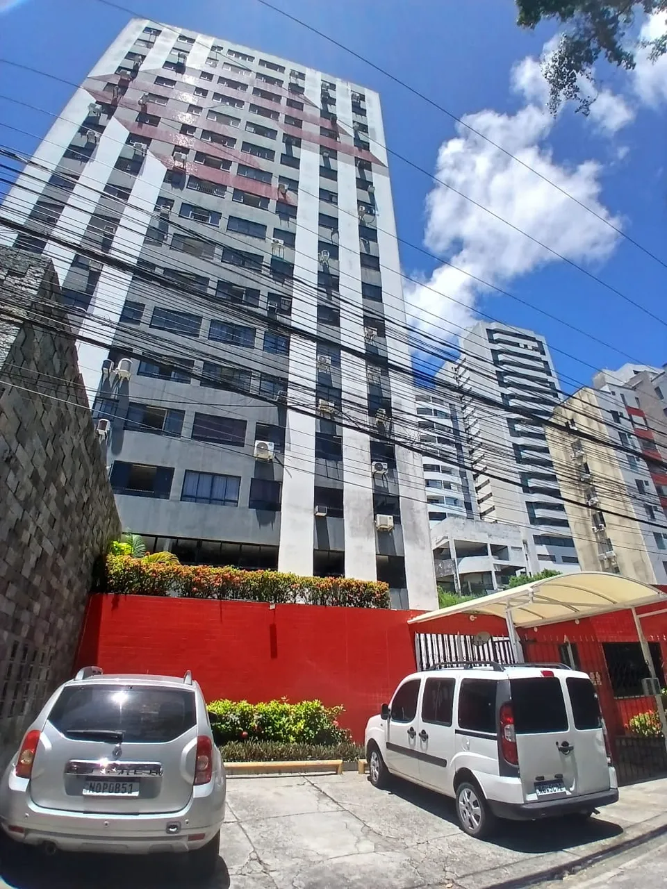 Imóvel para venda possui 97 metros quadrados com 4 quartos em Imbuí - Salvador - BA