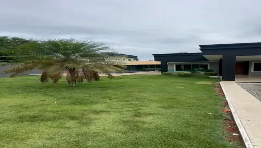 Ótima casa quitada e escriturada com 2 casas no lote em Arniqueiras - Foto 2