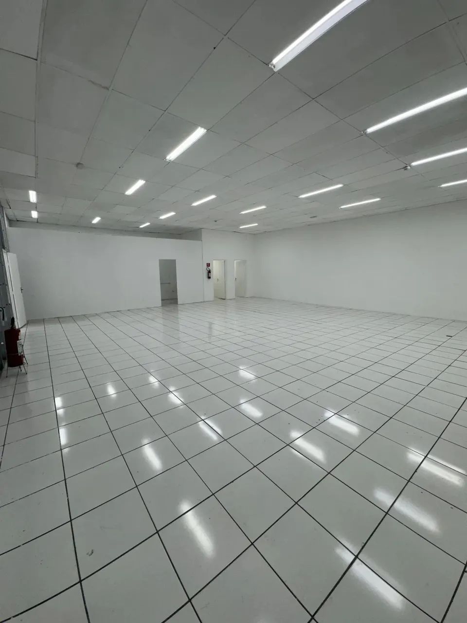 Ponto comercial/Loja/Box para aluguel possui 400 metros quadrados - Foto 11