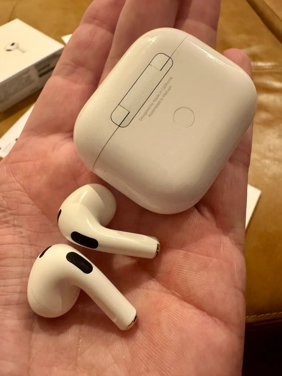 AirPods 3° Geração com MagSafe semi novo - Fones de Ouvido
