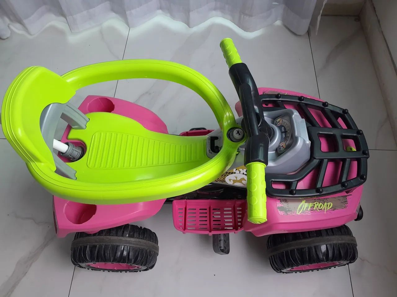 Vendo quadriciclo infantil, ele é bem grande - Foto 4