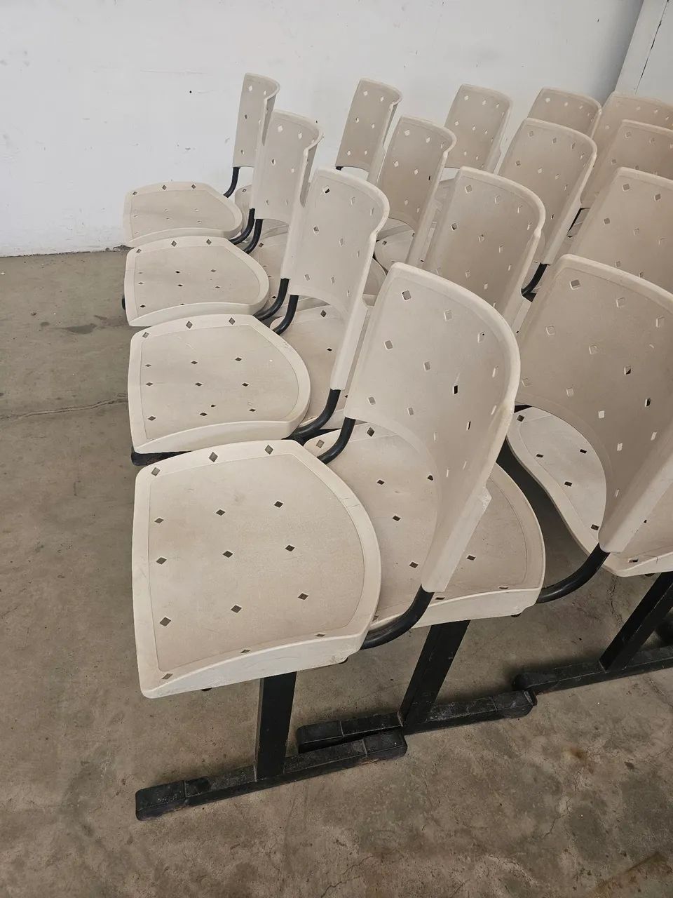 Cadeiras para igreja/auditório. - Foto 4
