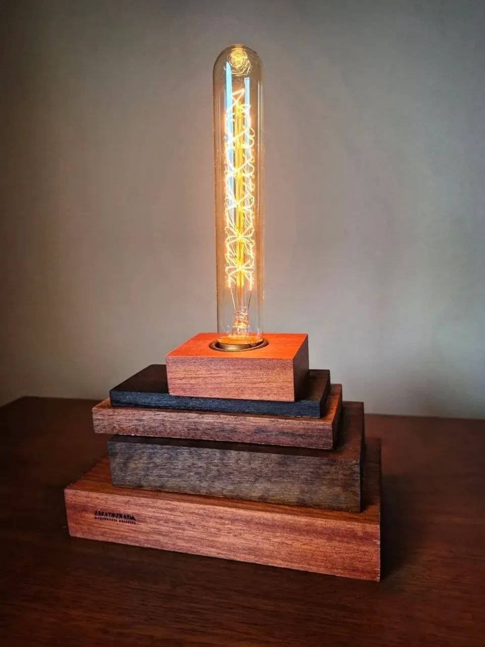 Luminária Desalinho  - Foto 2