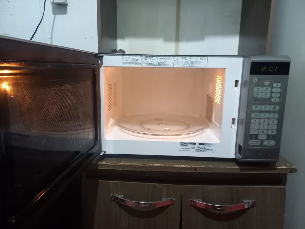 Micro-Ondas Cônsul Facilite