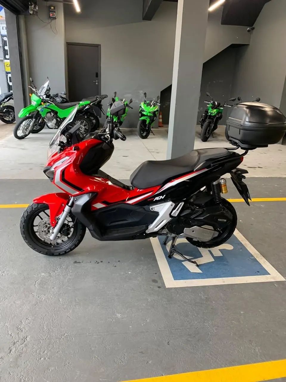 ADV 150 2023 - Foto 3
