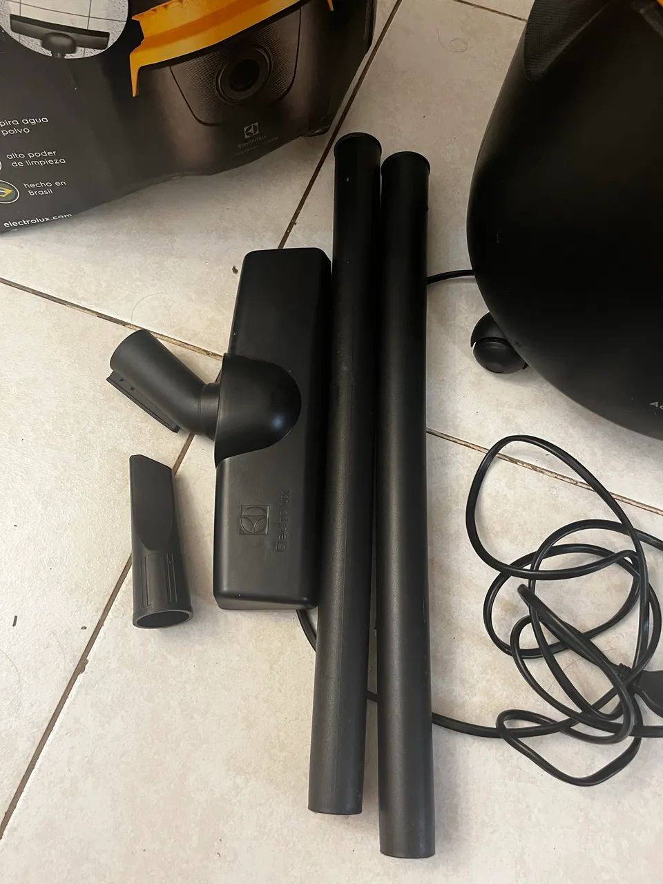 Aspirador Eletrolux Acqua Power 1400W