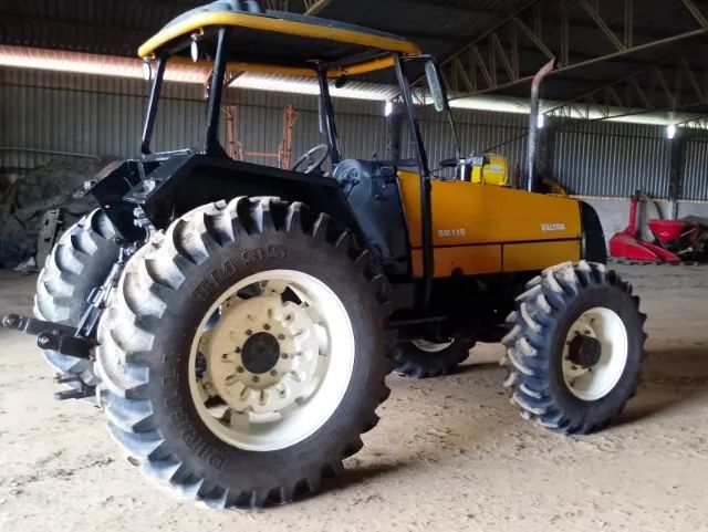 Trator Valtra 110 - Foto 4