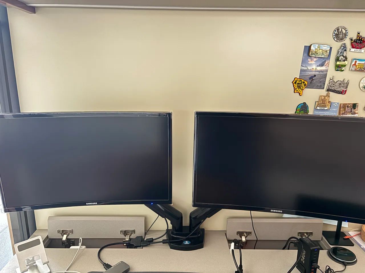 2 monitores Samsung curvo gamer 24polegadas + suporte duplo onistek