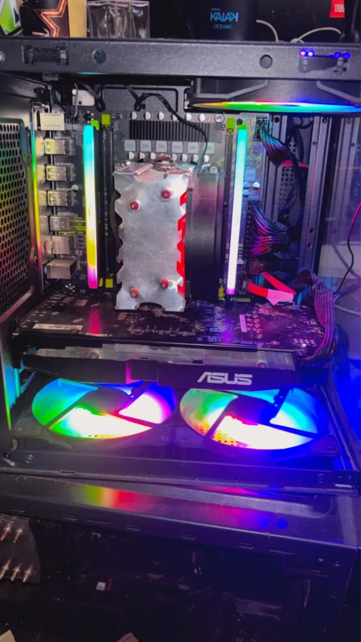 PC GAMER - Intel Xeon E5-2666V3