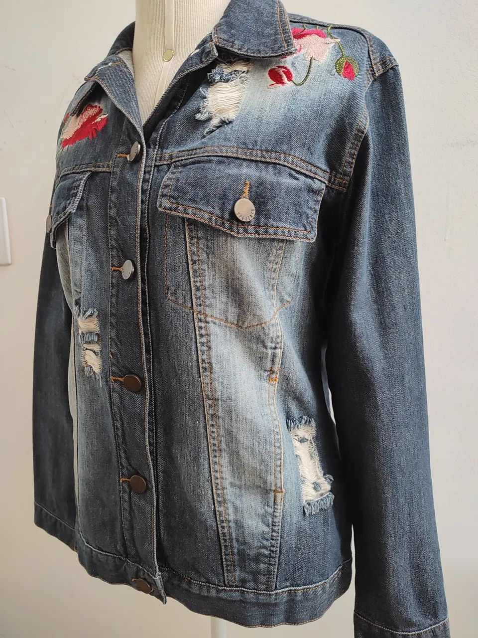 Jaqueta Jeans Bordada Spezzato - Foto 4