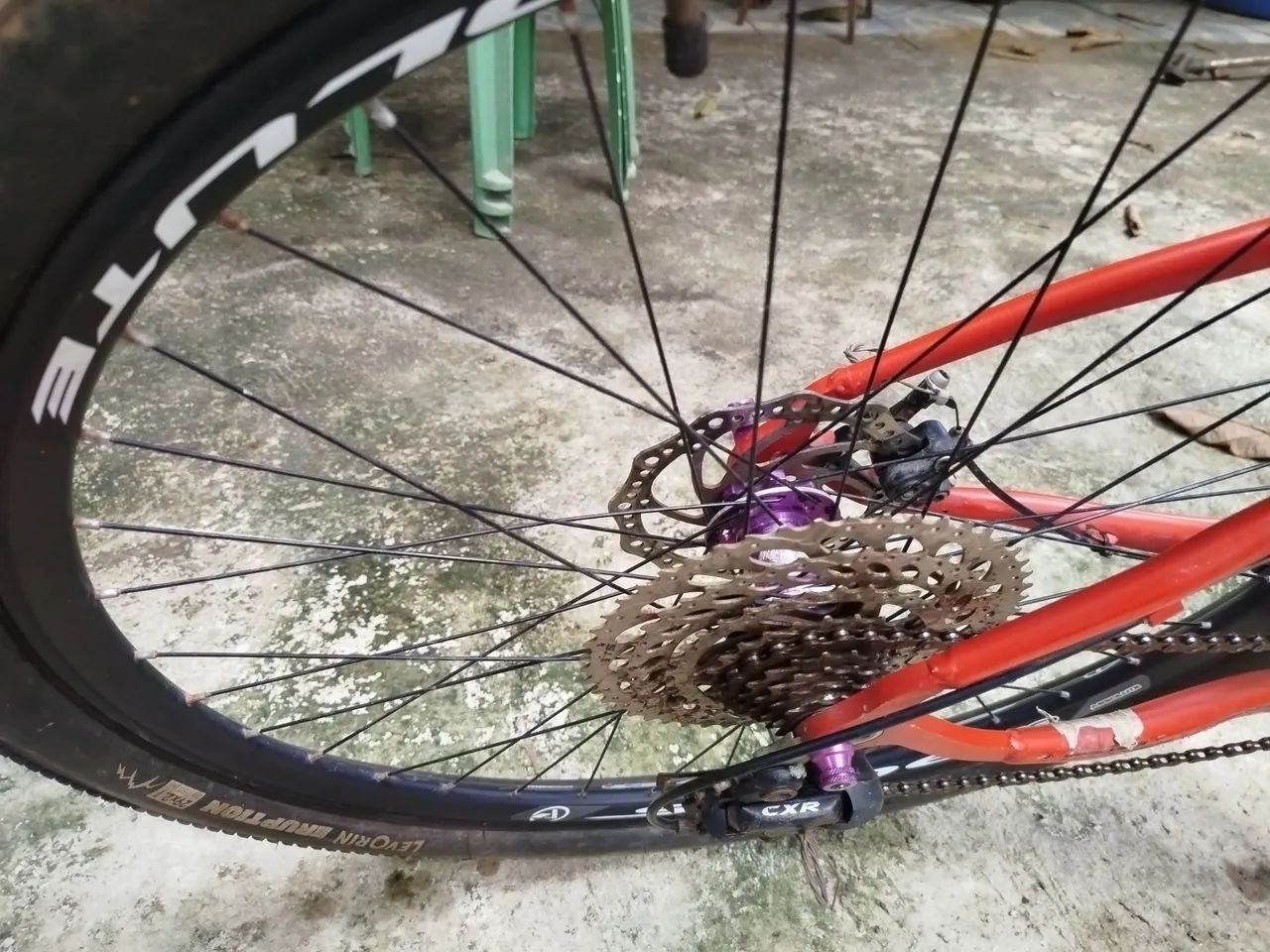 Vendo uma bicicleta aro 29 r$ 700 - Foto 2