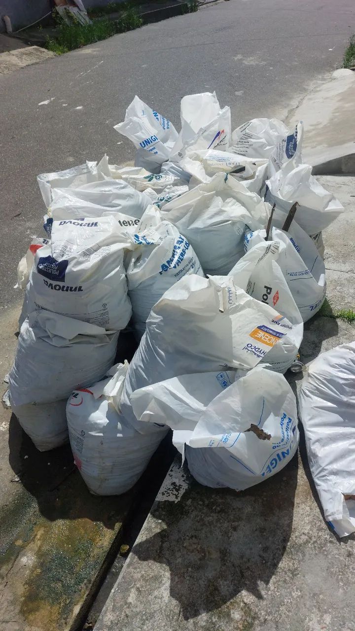 Free gravel bags available.