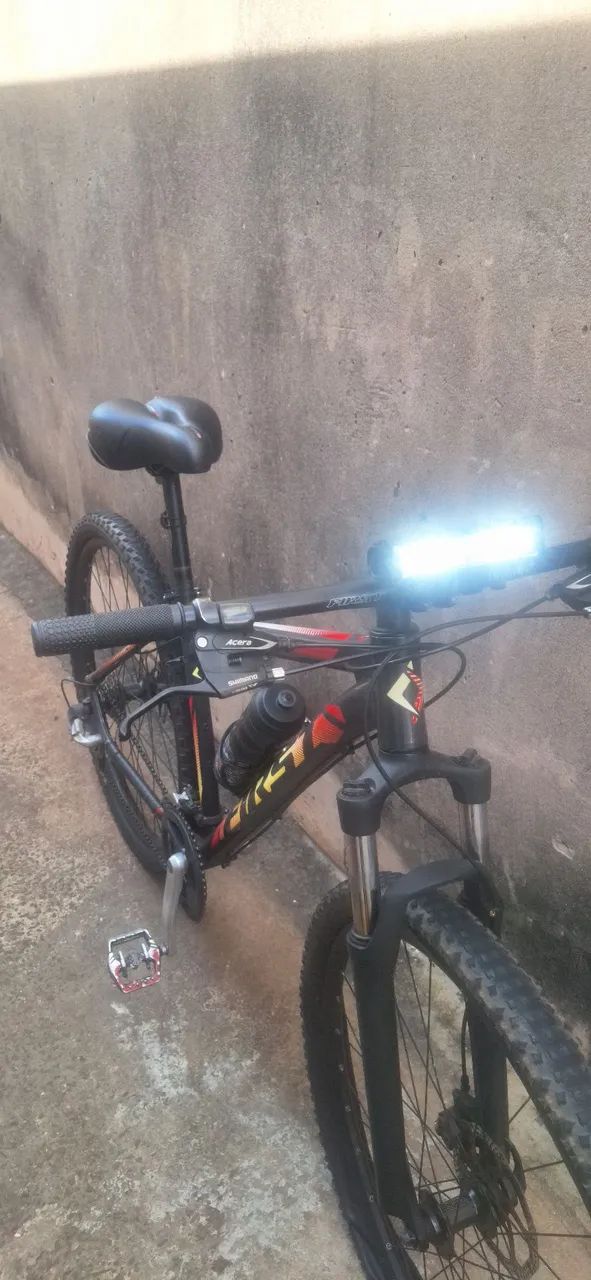 Vendo Bicicleta First aro 29 - Foto 2